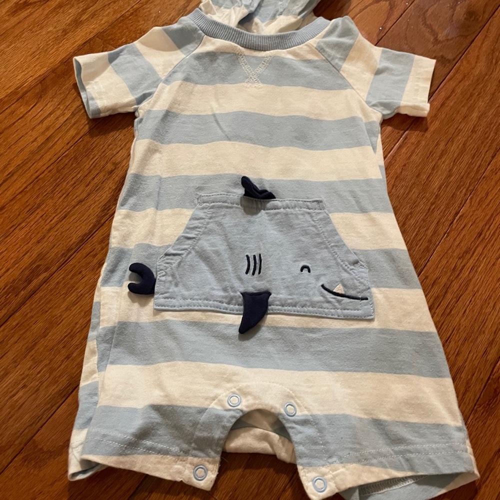 Carter’s Hooded Romper DISCOUNTED SHIPPING
